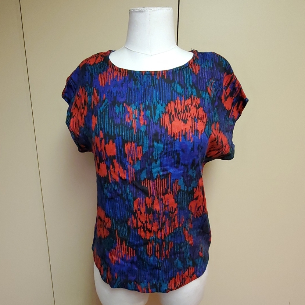 Funky vintage small shirt